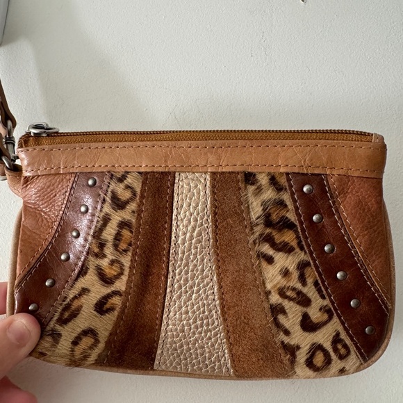 Fossil Animal Print Cheetah Small Leather Wristlet Clutch - Picture 2 of 7